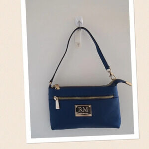 NWOT Robert Matthew wrislet/small hand bag